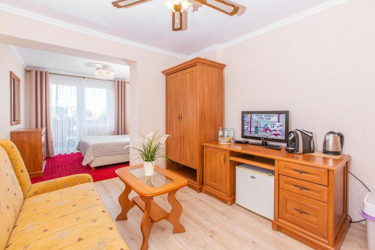 Rades Bed & Breakfast Wladyslawowo Bagian luar foto