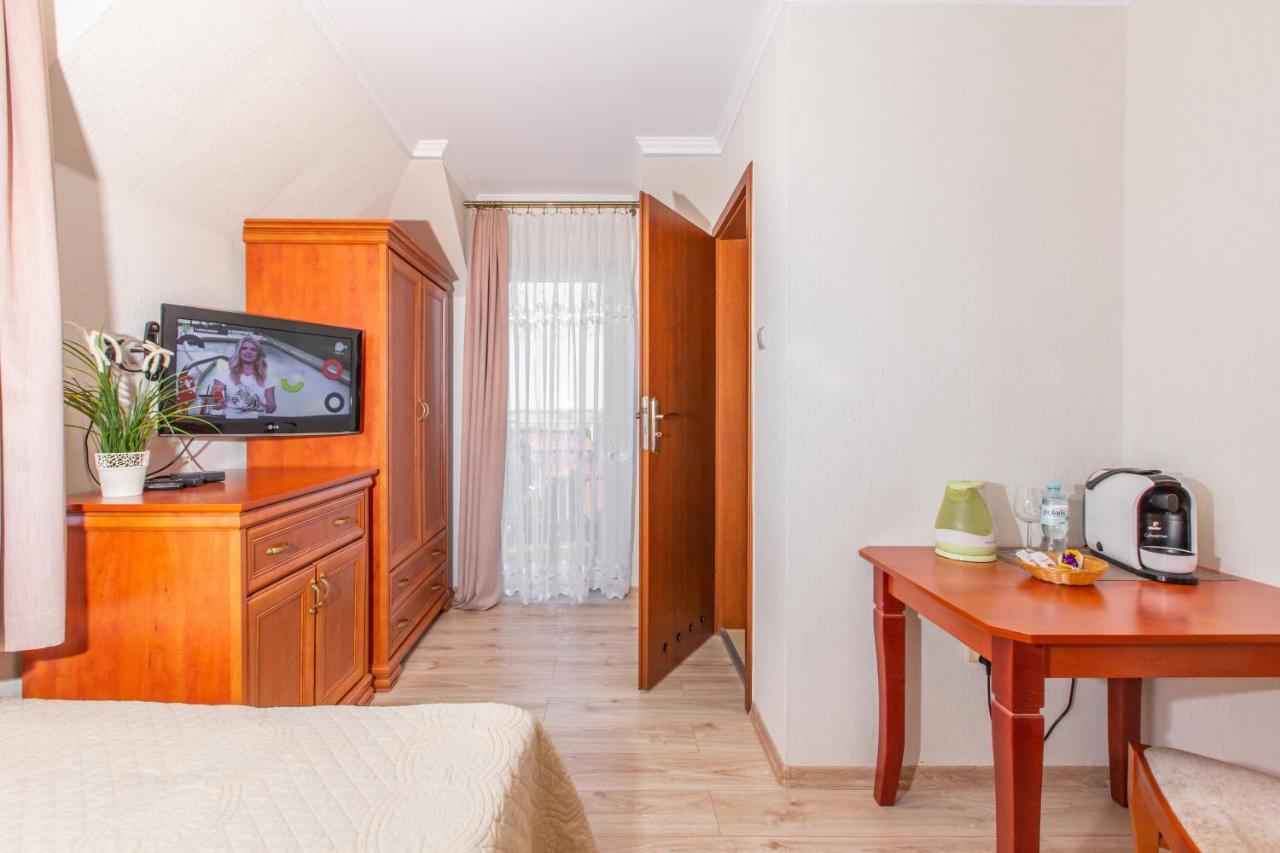 Rades Bed & Breakfast Wladyslawowo Bagian luar foto