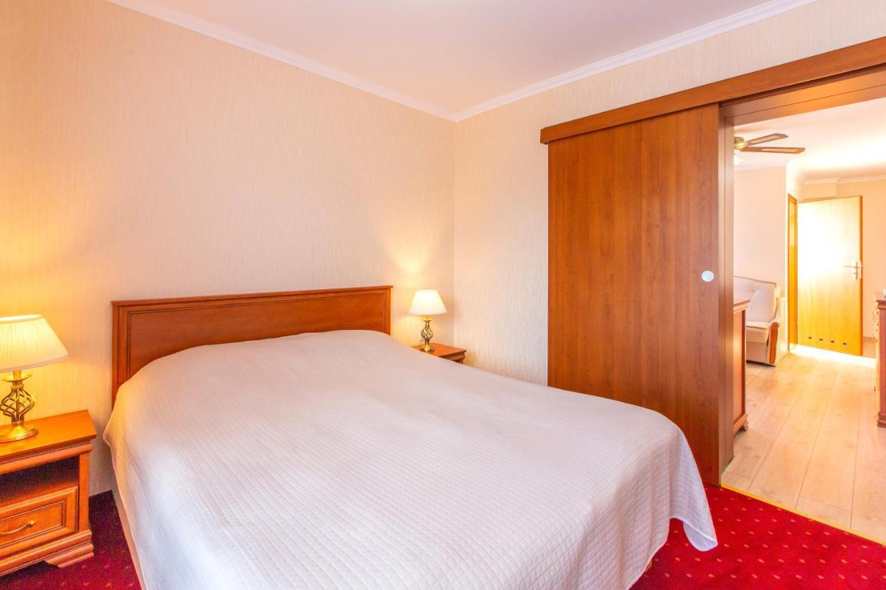 Rades Bed & Breakfast Wladyslawowo Bagian luar foto