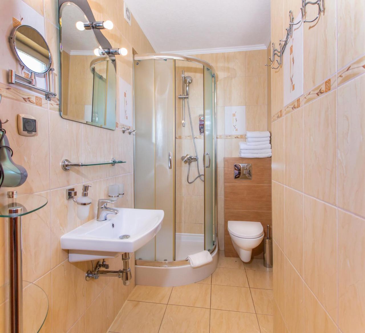 Rades Bed & Breakfast Wladyslawowo Bagian luar foto