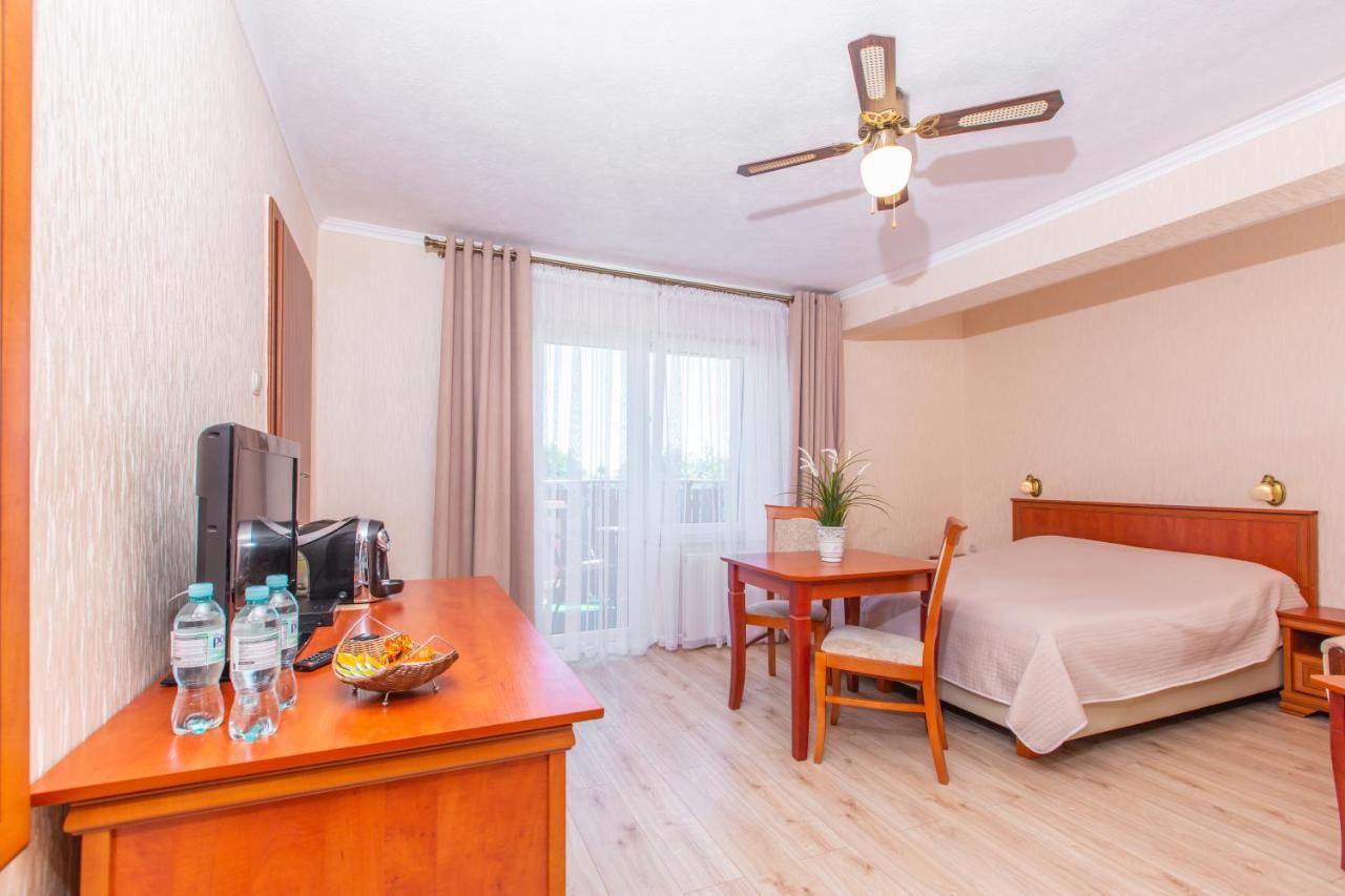 Rades Bed & Breakfast Wladyslawowo Bagian luar foto